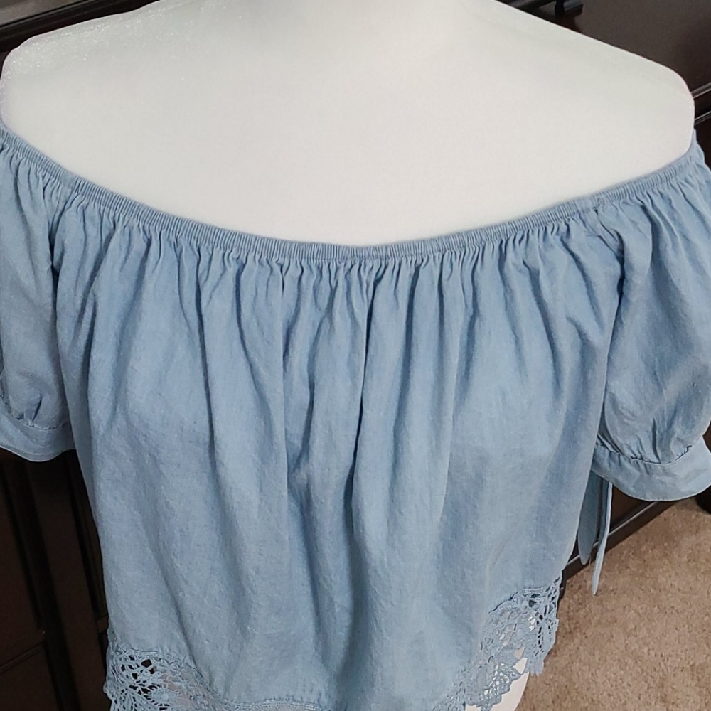 Off shoulder top - Picture 9 of 9